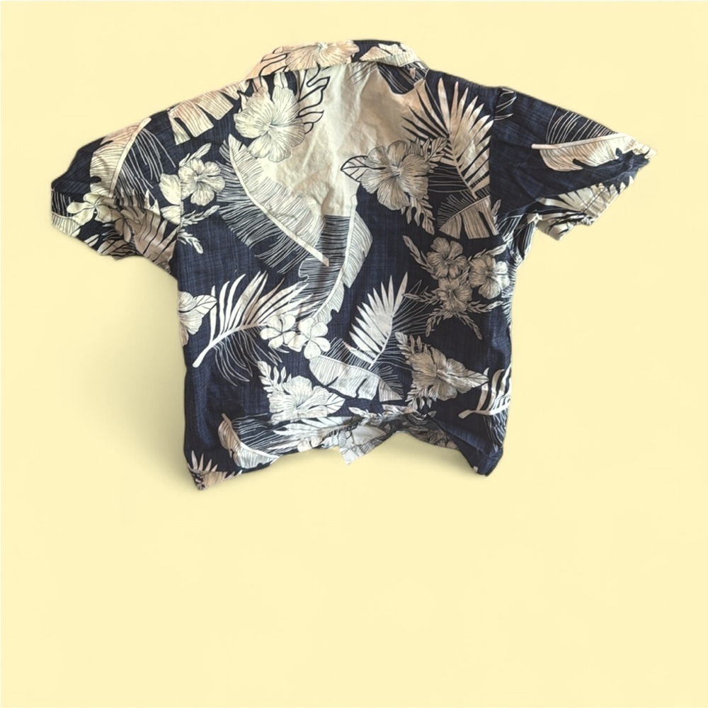 Tropical Blue and White Shirt and Shorts Set Boys Size 7/8 Hawaiian Outfit Set - Picture 2 of 3
